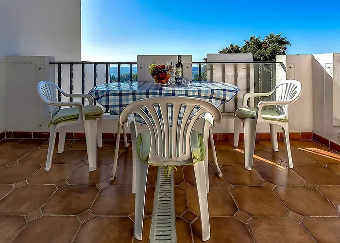 Sunset Harbour Apartment *