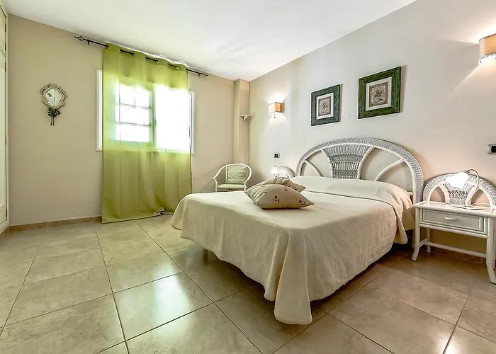 Sunset Harbour Costa Adeje (Tenerife)